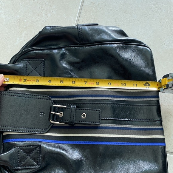 100% Argentine leather handbag. - Picture 12 of 14